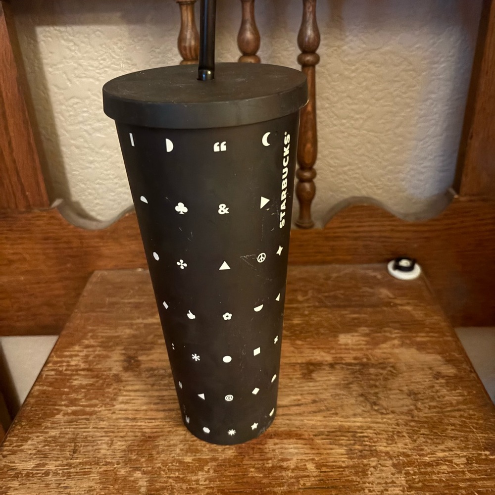 Starbucks Rare Emoji  2017 Tumbler Cold cup Matte Venti Black 24 oz